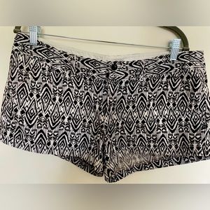Black and white geometric patterned shorts, AEO size 12